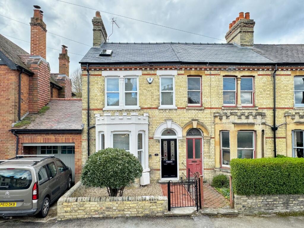 3 bedroom terraced house for sale in Clare Street, Cambridge, CB4