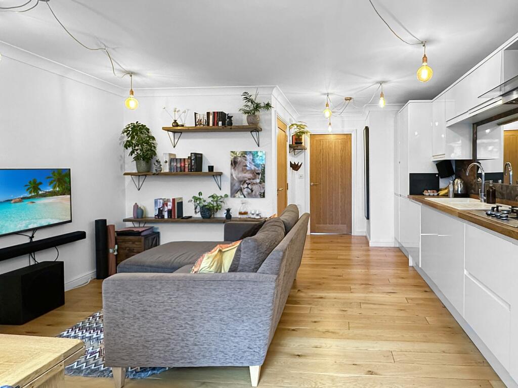 Additional property image - Ramsden Square, Cambridge