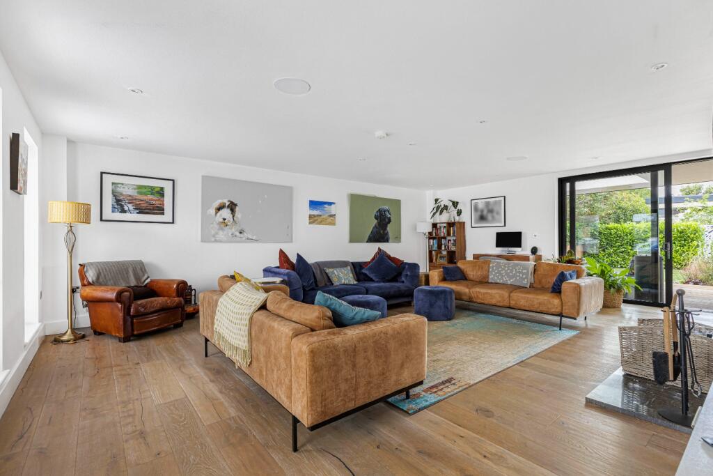 Additional property image - Station Road (west), Whittlesford