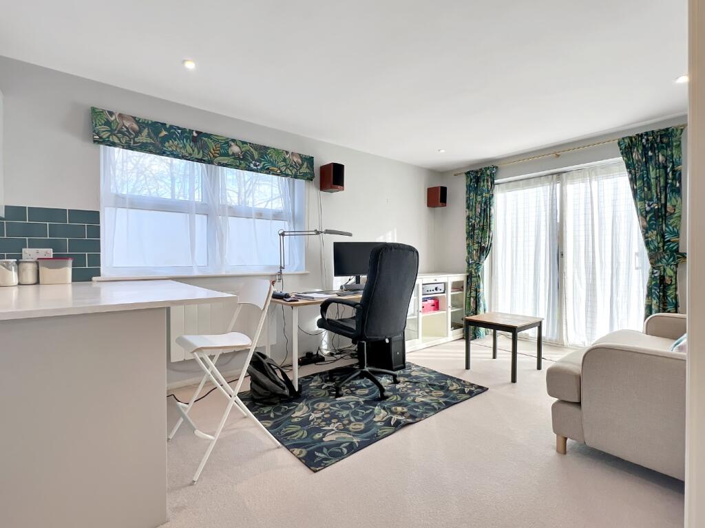 Additional property image - Blackthorn Close, Cambridge