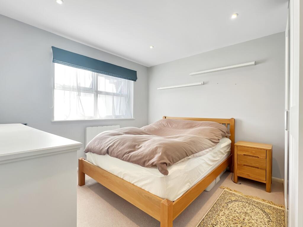 Additional property image - Blackthorn Close, Cambridge