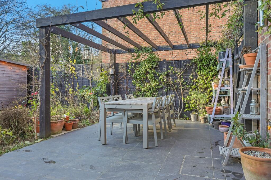Additional property image - Plymouth Close, Cambridge