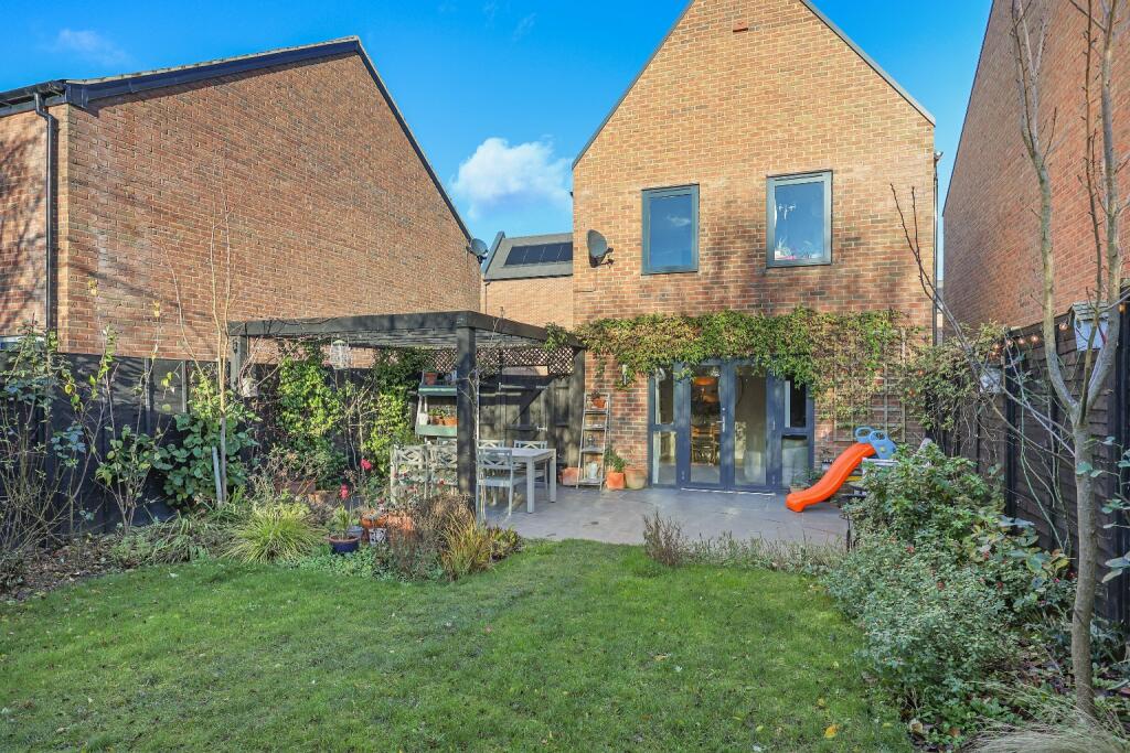 Additional property image - Plymouth Close, Cambridge