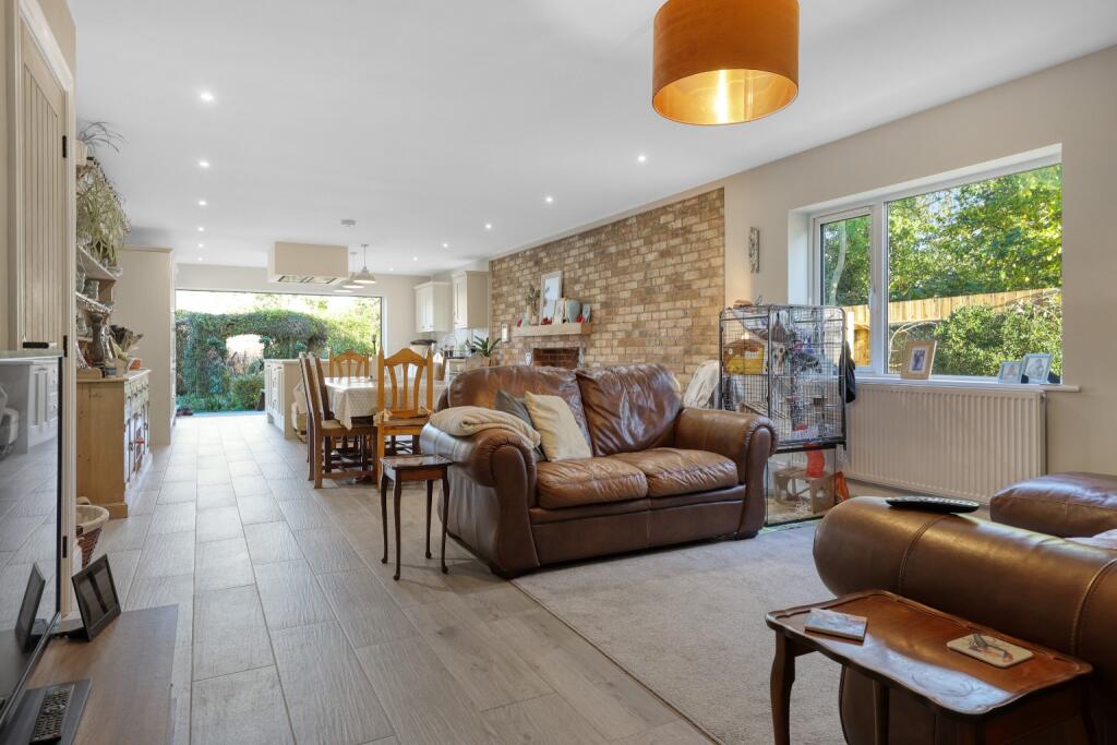 Additional property image - The Lanes, Over