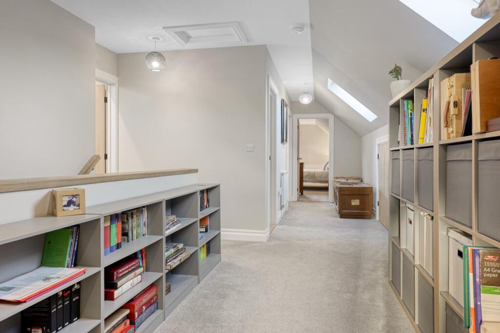 Additional property image - The Lanes, Over