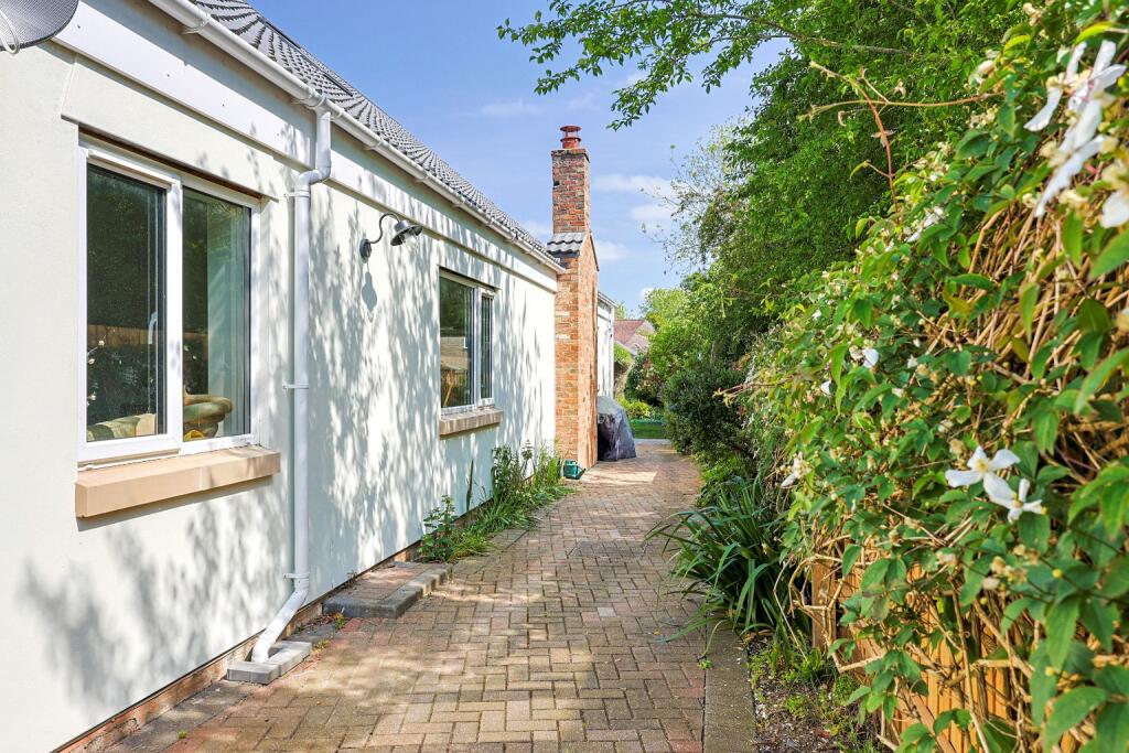 Additional property image - The Lanes, Over