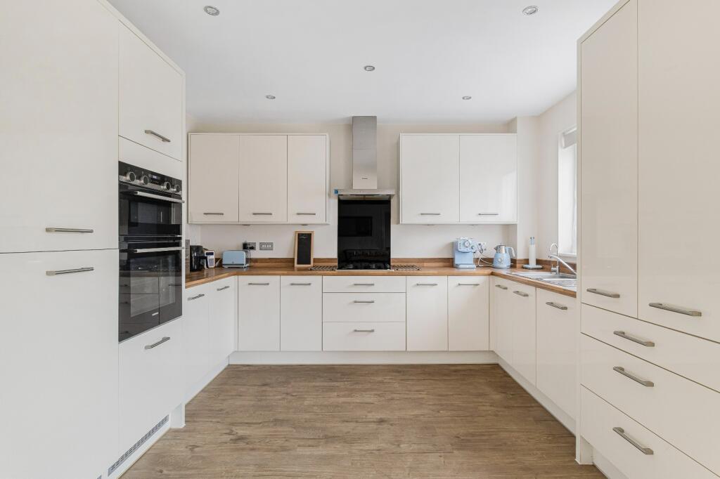 Additional property image - Harvey Lane, Hauxton