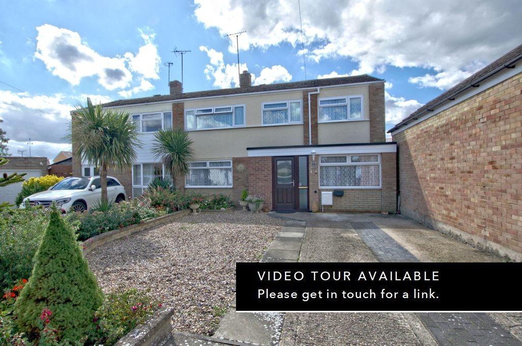 4 bedroom semidetached house for sale in Marchs Close, Fulbourn, CB21
