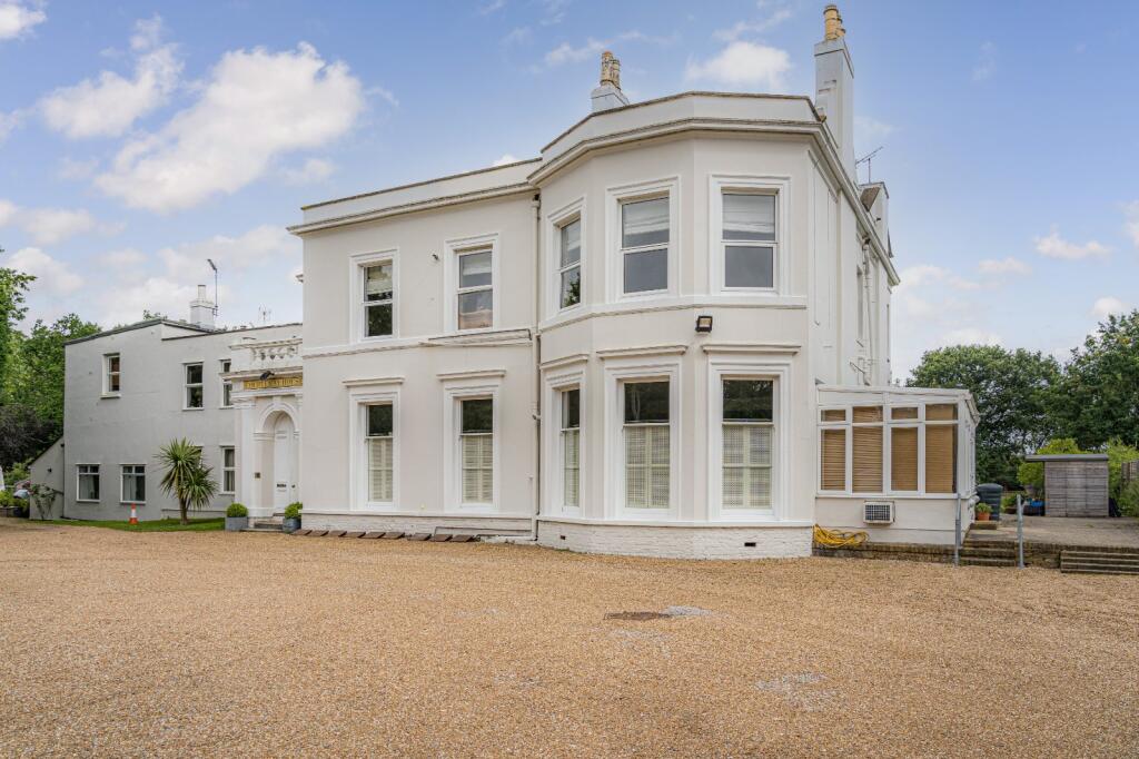 Main image of property: Courtenay House, London Road, Dunkirk, Kent, ME13