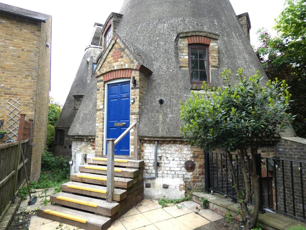 Main image of property: Upper Roundel Park Road, Faversham, Kent, ME13