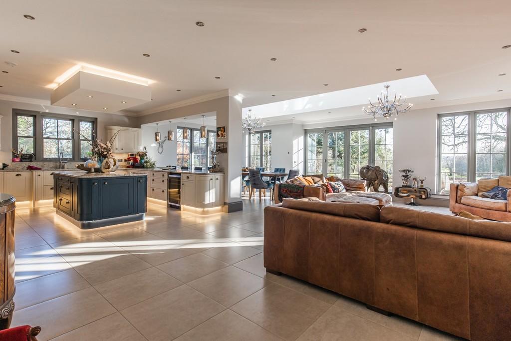 9 bedroom detached house for sale in Ashby St Mary, NR14