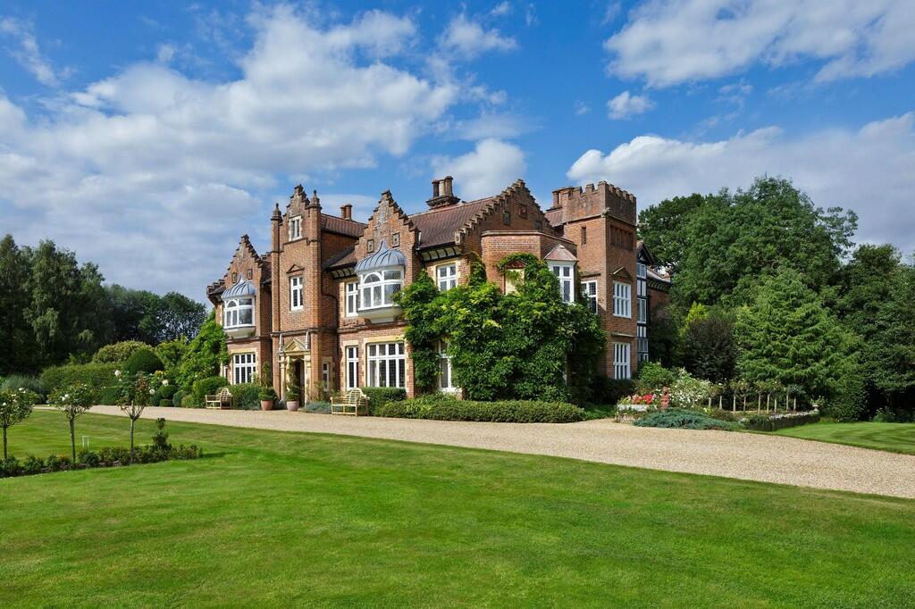 8 bedroom manor house for sale in Tasburgh, NR15