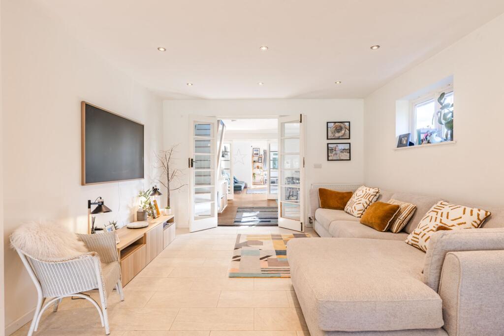 Main image of property: Saxlingham Nethergate