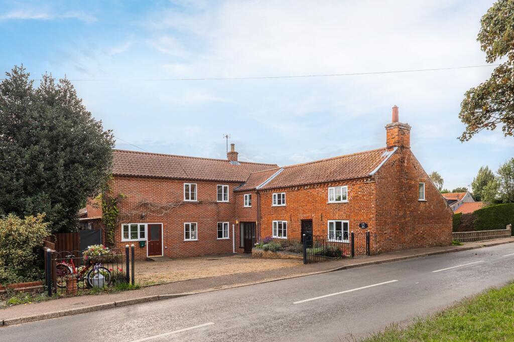 Main image of property: The Street, Claxton, NR14