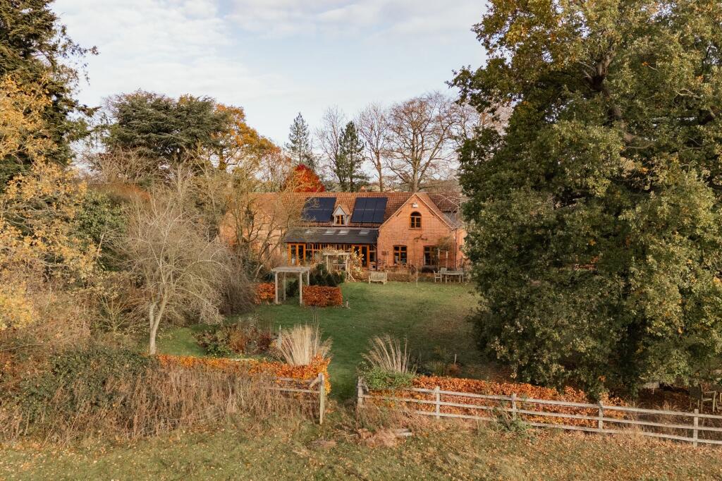 Main image of property: Skeyton