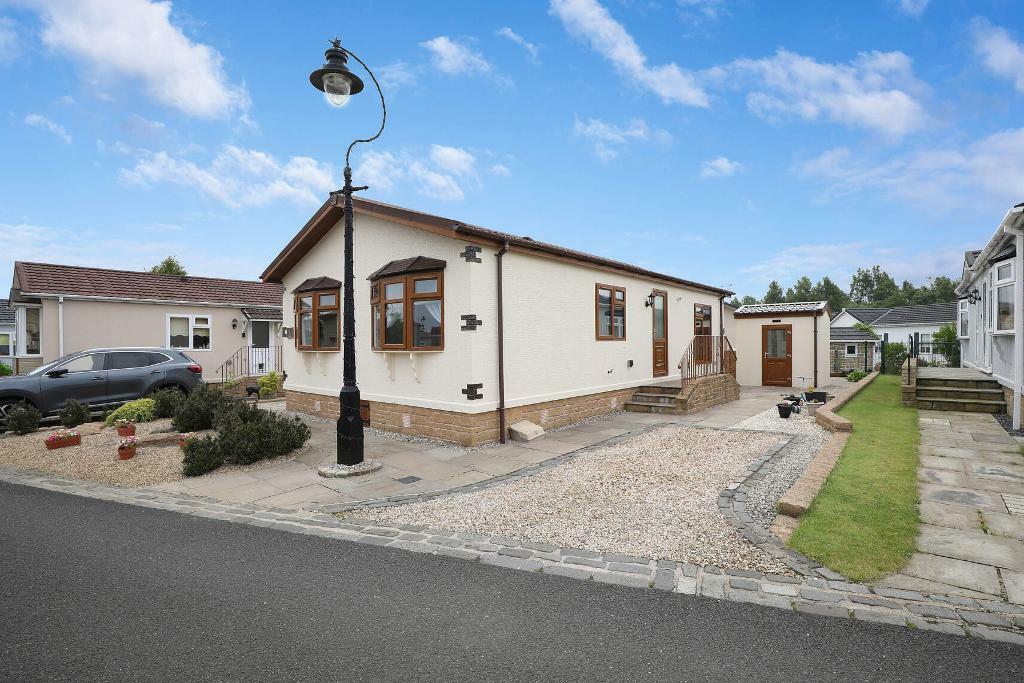 2 bedroom mobile home for sale in Cherry Wood Crescent, Red Deer