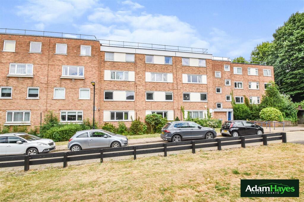 Main image of property: High Road, East Finchley, N2