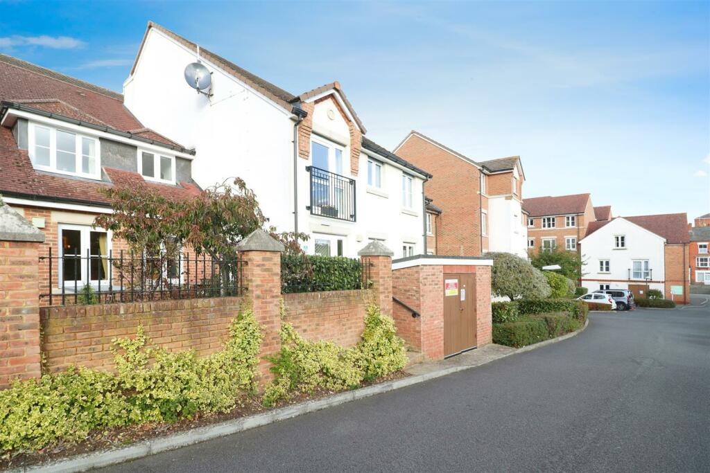 Main image of property: Townsend Court, High Street South, Rushden, NN10 0FR
