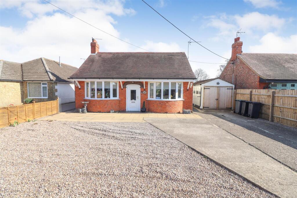 Main image of property: Newton Road, Rushden, NN10 0SX