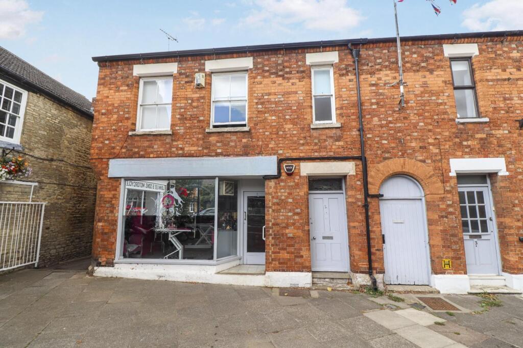 Main image of property: College Street, Higham Ferrers, NN10 8DX