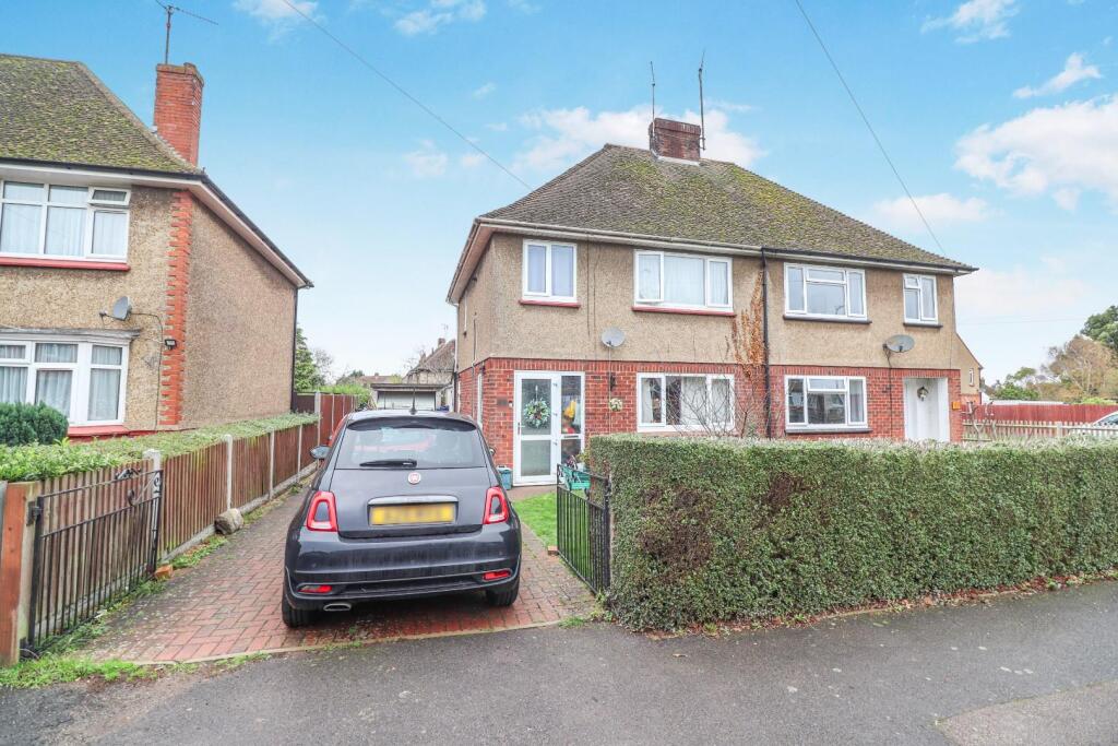 Main image of property: The Hedges, Rushden, NN10 6DJ