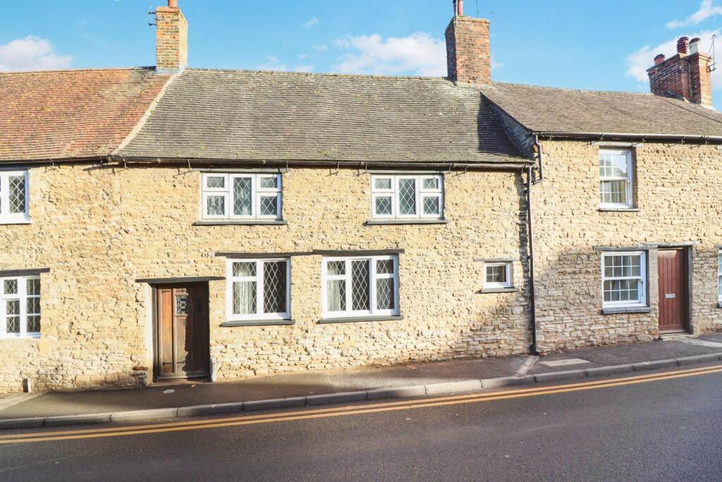 Main image of property: College Street, Higham Ferrers, NN10 8DZ