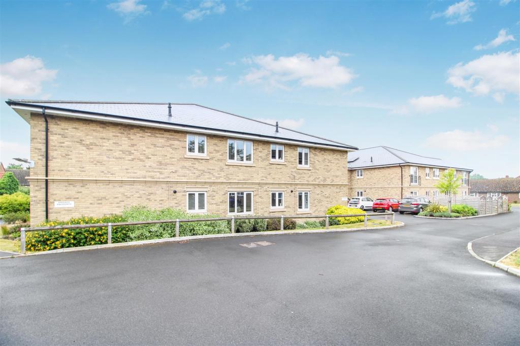 2 bedroom retirement property for sale in Castle Court, Chancery Lane