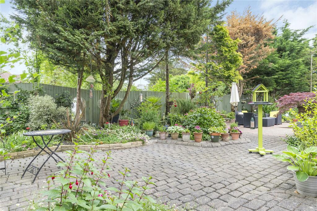 Additional property image - Hayes Lane, Beckenham, BR3
