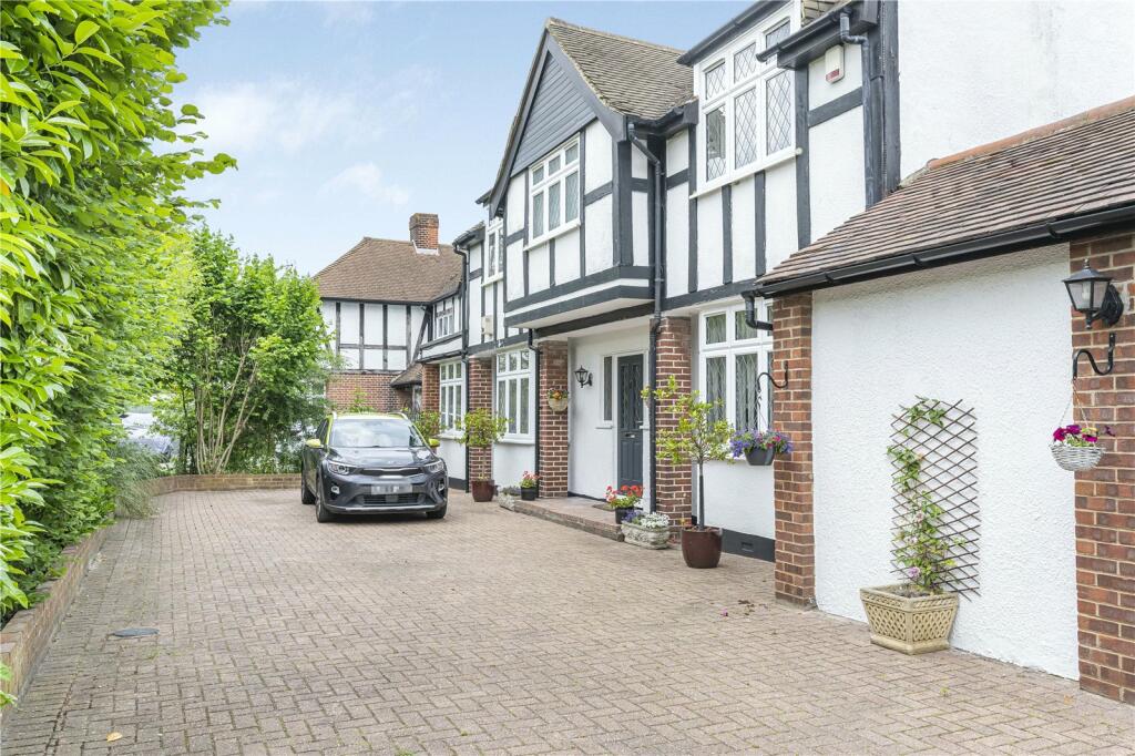 Additional property image - Hayes Lane, Beckenham, BR3