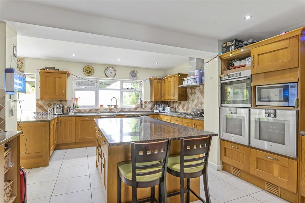 Additional property image - Keston Gardens, Keston, BR2