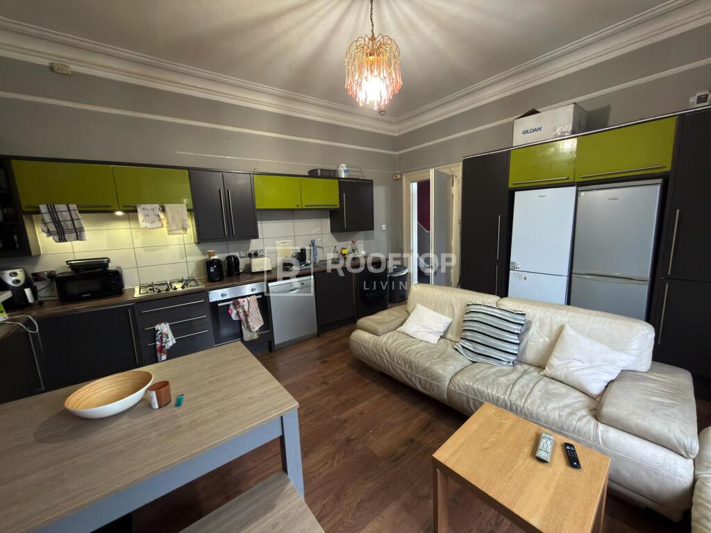 Main image of property: Hyde Park Terrace, Leeds