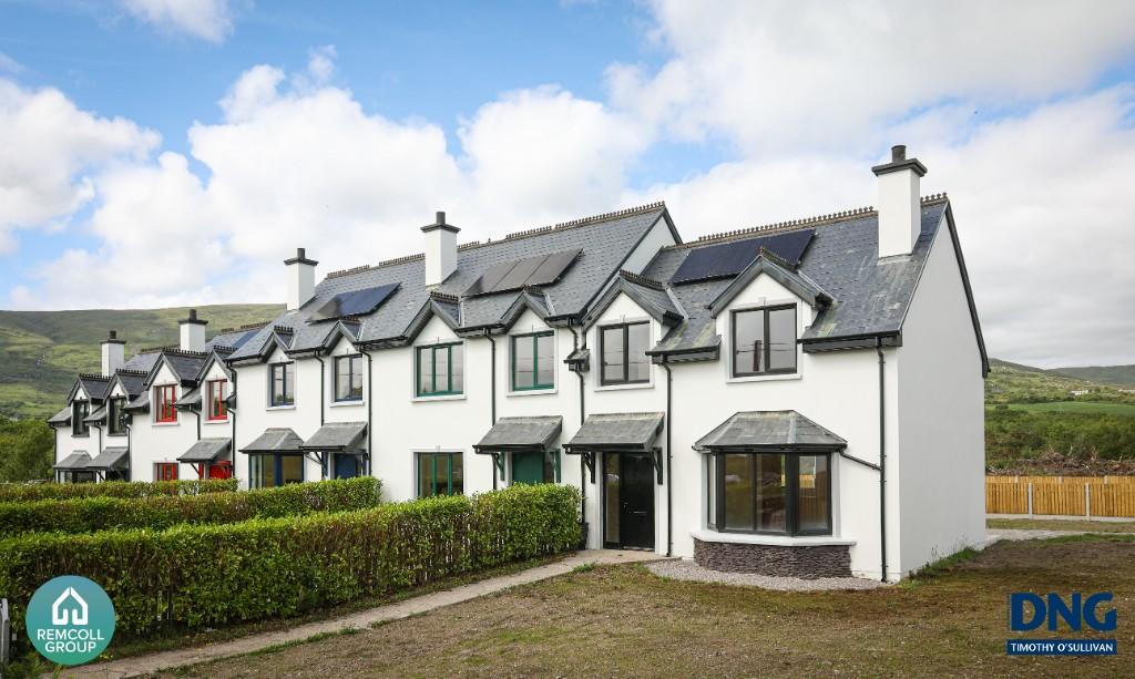3 bedroom end of terrace house for sale in Castlecove, Kerry, Ireland
