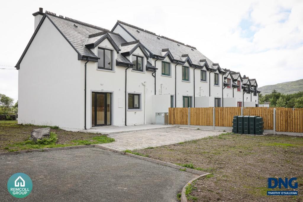 3 bedroom end of terrace house for sale in Castlecove, Kerry, Ireland