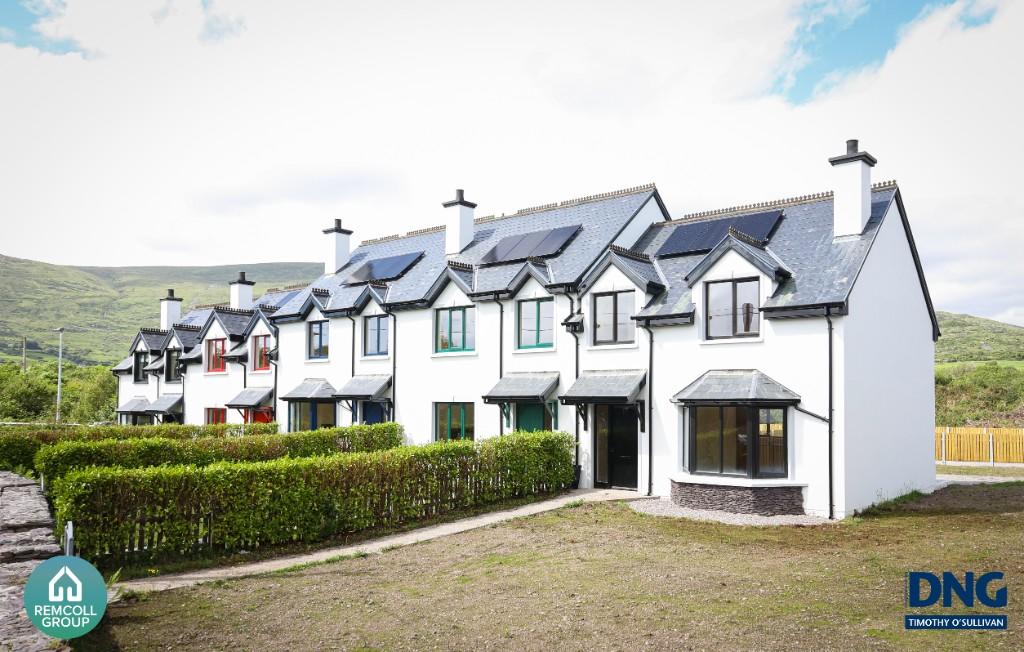 3 bedroom end of terrace house for sale in Castlecove, Kerry, Ireland