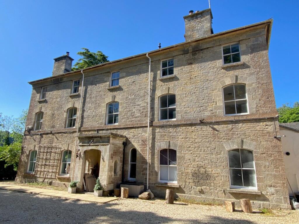 Main image of property: Priory Fields, Horsley, Stroud, Gloucestershire, GL6