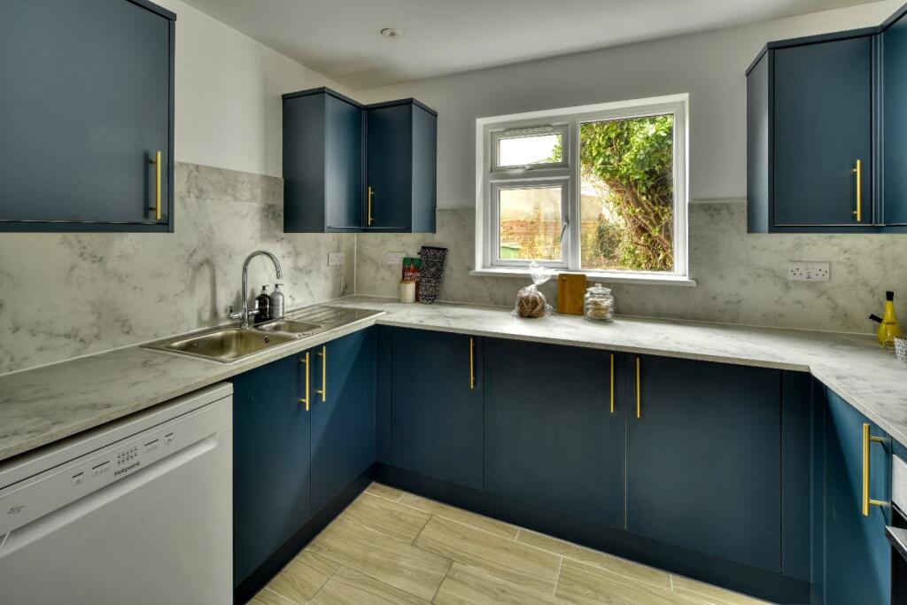 Additional property image - Downend Road (D), Kingswood, Bristol, Bristol, BS15