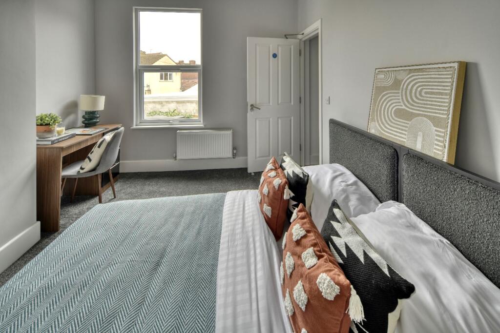 Additional property image - Downend Road (D), Kingswood, Bristol, Bristol, BS15