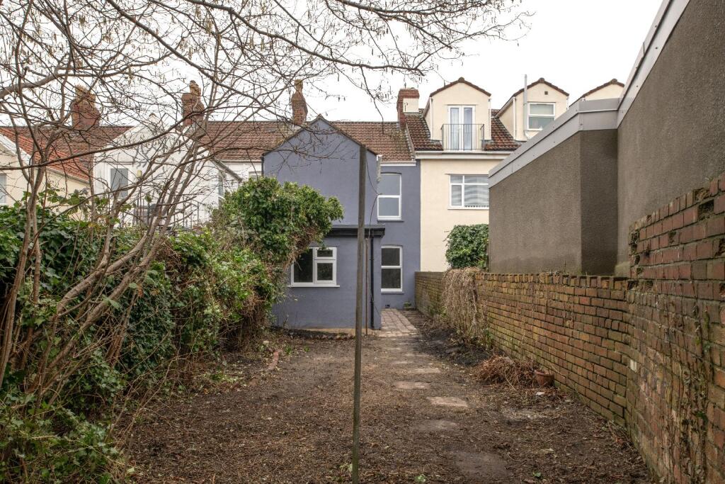 Additional property image - Downend Road (D), Kingswood, Bristol, Bristol, BS15