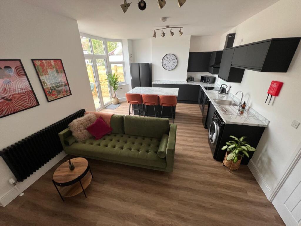 Main image of property: Staple Hill Road, Fishponds, Bristol, Bristol, BS16