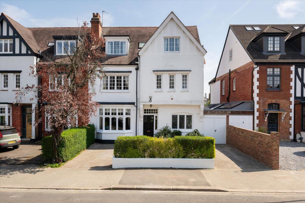 Main image of property: Aylestone Avenue, London, NW6