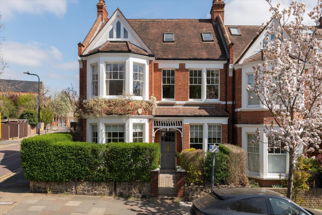 Main image of property: Kingswood Avenue, London, NW6