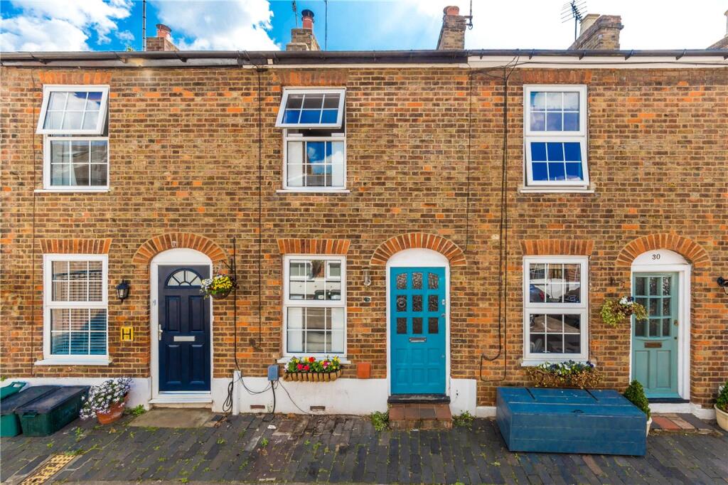 Main image of property: Temperance Street, St. Albans, AL3