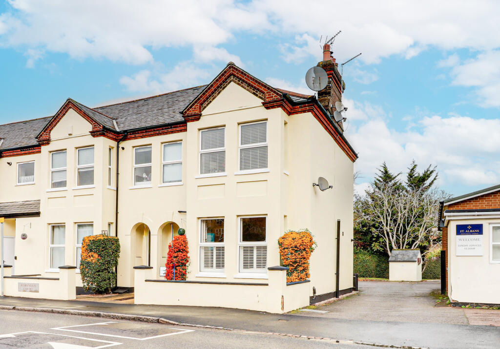 Main image of property: Albanian Court, 85 Camp Road, St. Albans, AL1