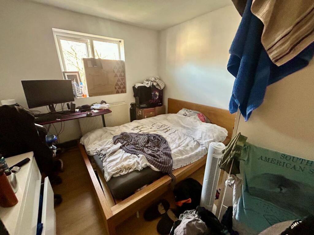 Additional property image - 150 Richmond Road, Cardiff, CF24 3BX