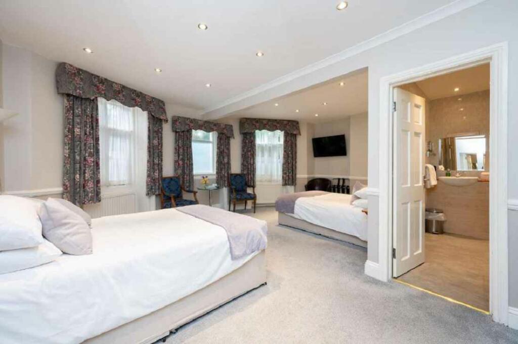 Additional property image - S-419706 - Lanes Hotel, 70-72 Marine Parade, Brighton BN2 1AE