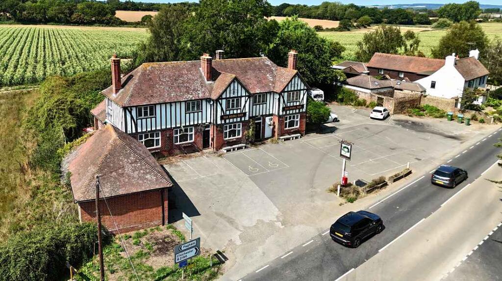 Main image of property: S-520112 - Royal Oak, Pagham Road, Chichester PO20 1LN