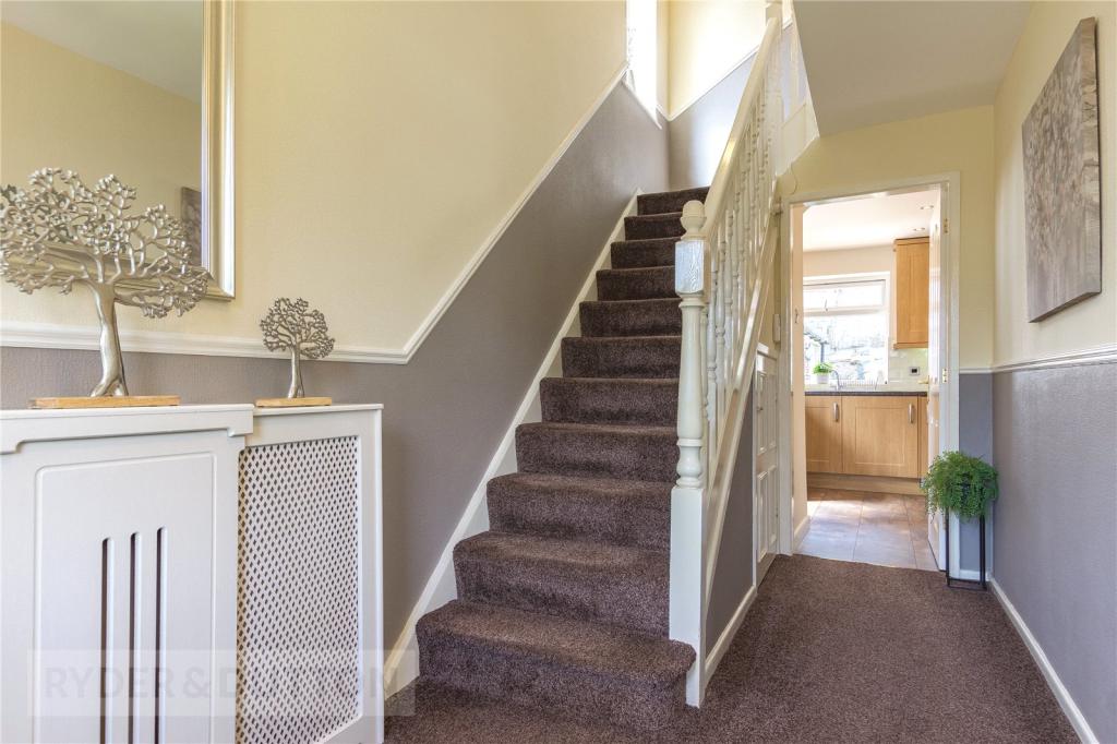 3 bedroom semidetached house for sale in Borrowdale Close, Royton