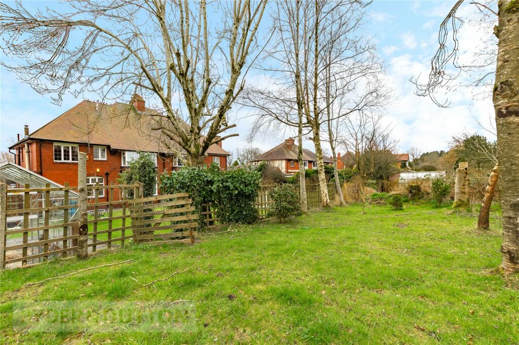 4 bedroom semidetached house for sale in Tandle Hill Road, Royton