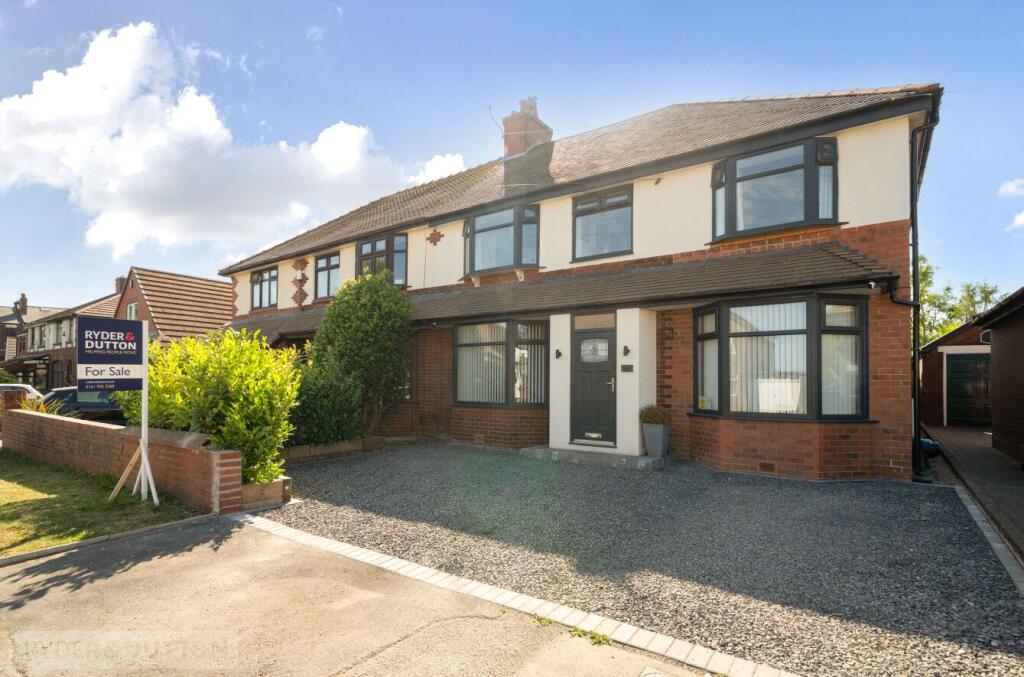 Main image of property: Thornham Old Road, Thornham, Royton, Oldham, OL2