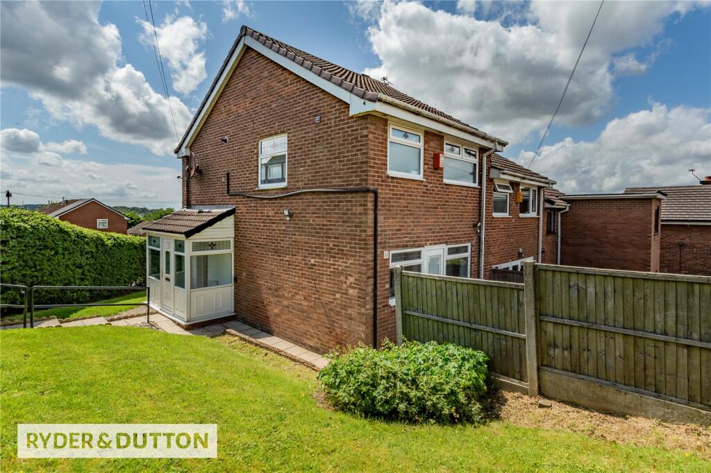 Main image of property: Arnside Close, Shaw, Oldham, Greater Manchester, OL2